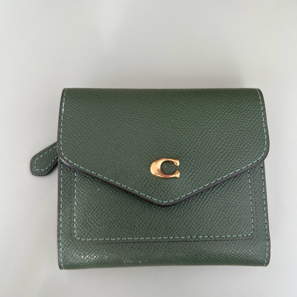 Coach Dark Green Leather Small Wallet with Gold 'C' Hardware